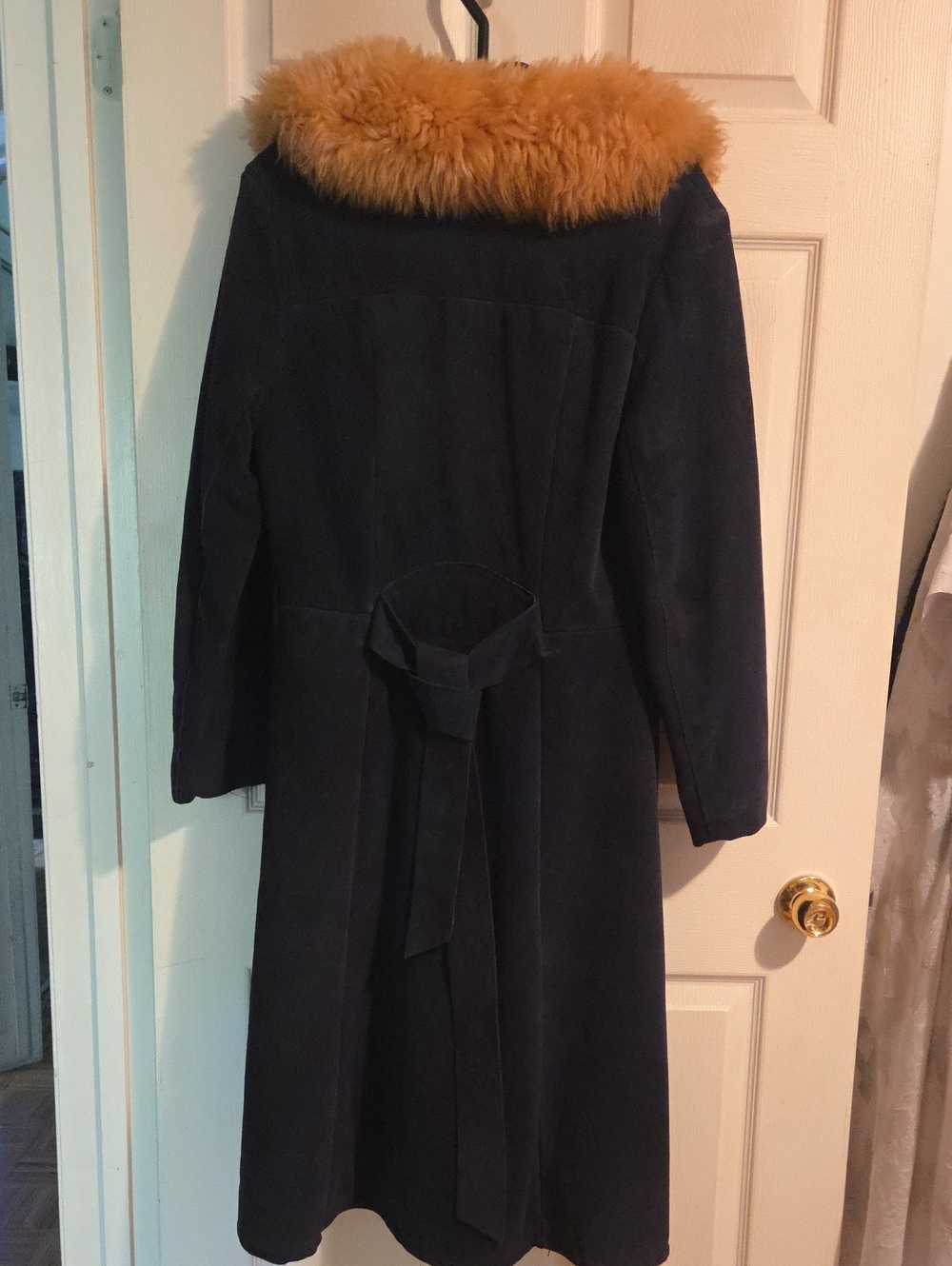 Classic Black Trench Coat with Tan Fur Collar